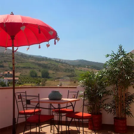 Bed & Breakfast Artvilla