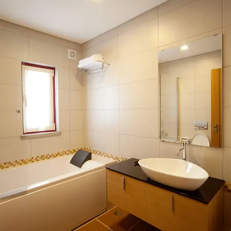 Bed & Breakfast Artvilla 4*