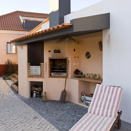 Artvilla Bed & Breakfast 4*