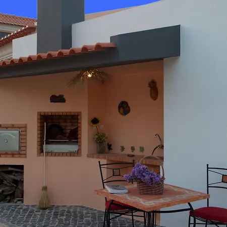 Bed & Breakfast Artvilla Cadaval