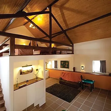Bed & Breakfast Artvilla Cadaval