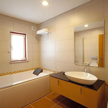 Artvilla Bed & Breakfast 4*