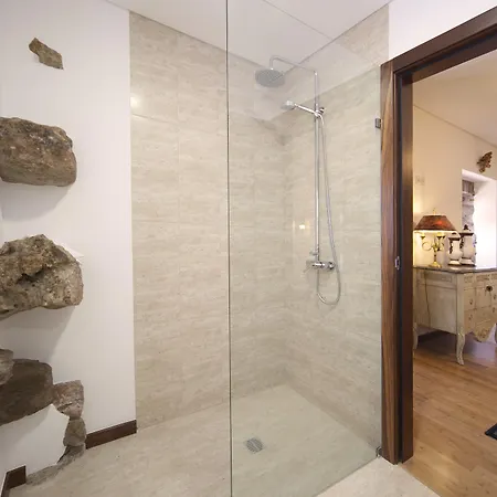 Artvilla Bed & Breakfast 4*
